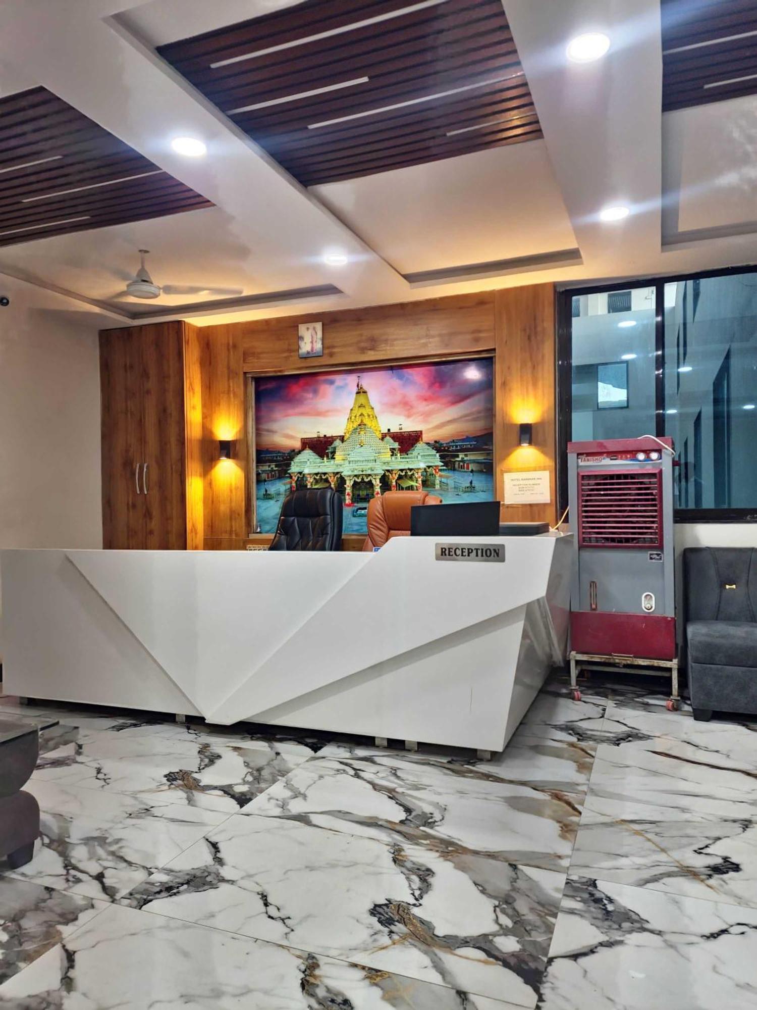 Super Townhouse Ambaji Formerly Hotel Kardhar Inn Exterior foto
